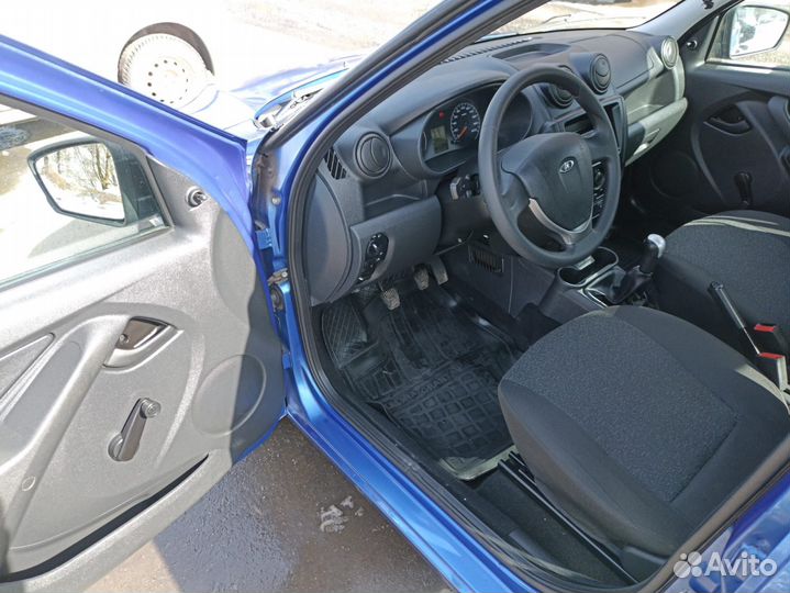 LADA Granta 1.6 МТ, 2018, 49 000 км