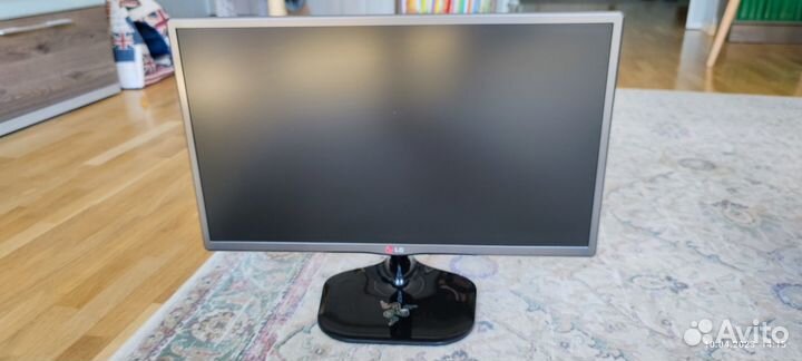 Монитор LG 24 MP56