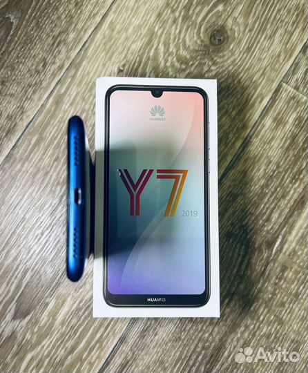 HUAWEI Y7 (2019), 3/32 ГБ