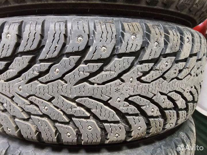 Nokian Tyres Hakkapeliitta 9 SUV 215/65 R17 103T