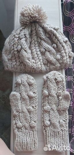 Шапка и варежки