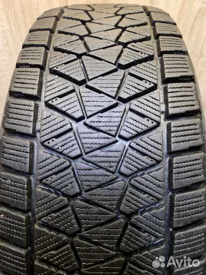 Bridgestone Blizzak DM-V2 225/65 R17 102S