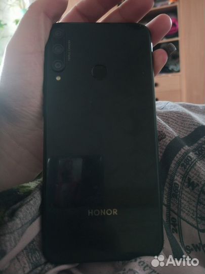 Продам телефон