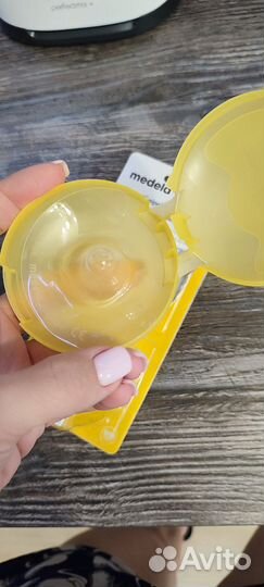 Накладки на грудь Medela Contact размер М