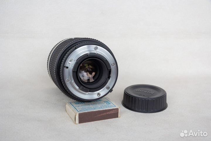 Объектив Nikon 35-135мм