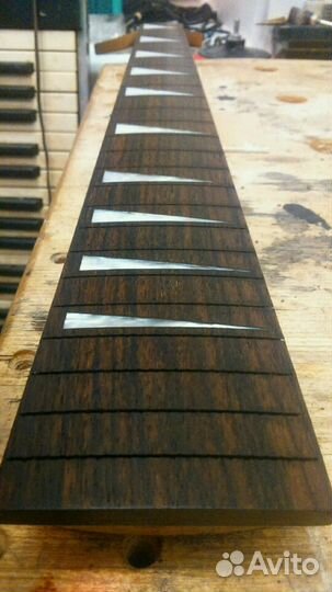 Ремонт гитар и других музыкальных инструментов