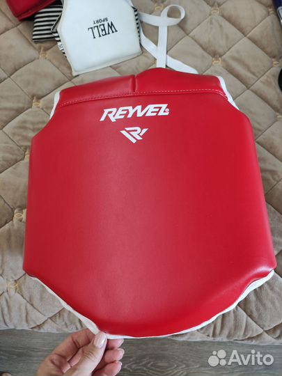 Жилет защитный для единоборств