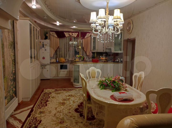 Дом 200 м² на участке 30 сот.