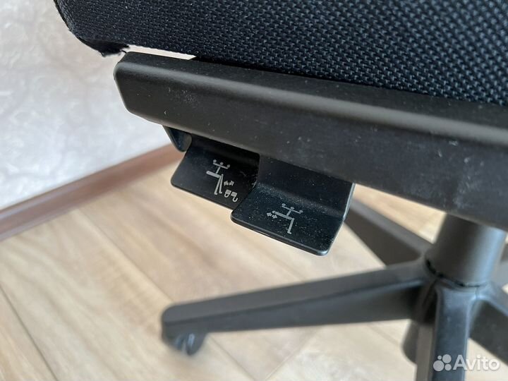 Компьютерное кресло Haworth Comforto 59