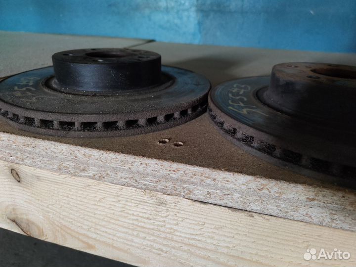 Диски тормозные перед Subaru Forester SF5