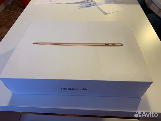 Коробка от macbook air 13 gold