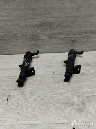 Форсунка омывателя фар