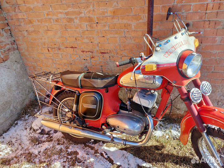 Ява 360 старушка