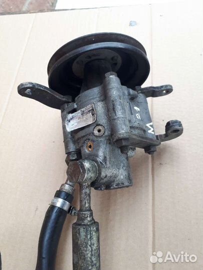 Бмв 524 Е34 М21 Насос гур со Шлангами. Комплект