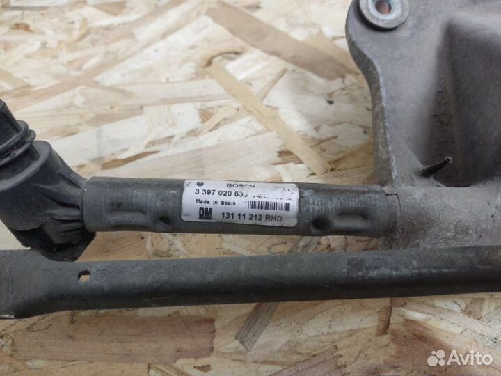 Трапеция стеклоочистителя Opel Astra H