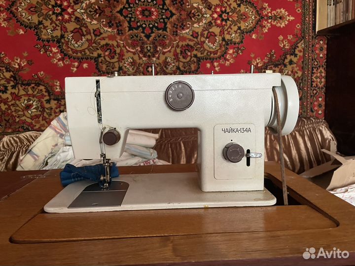 Швейная машинка чайка 134А бу
