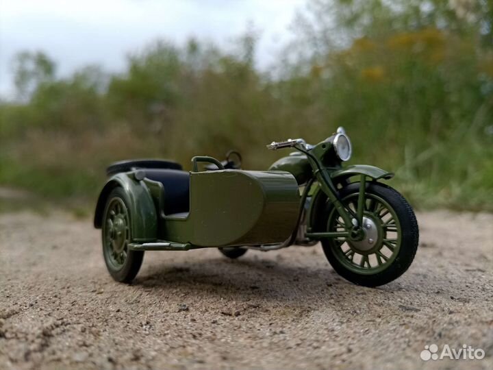 Масштабная модель мотоцикла М-72