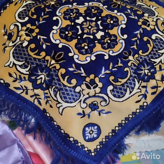 Постельное, наволочки, кухонные полотенца