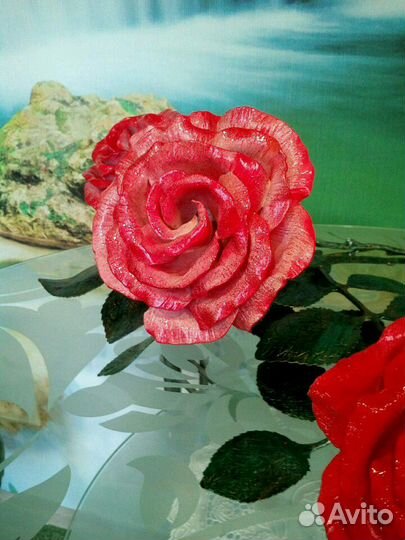 Роза кованная
