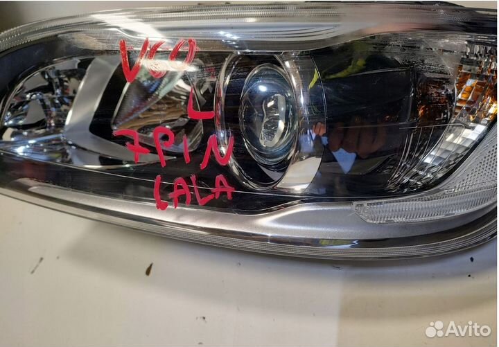 Фара ксеноновая Volvo V60 рестайлинг левая