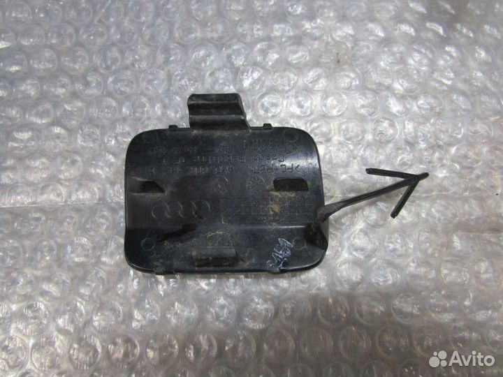 Заглушка буксировочного крюка Audi Q7 4M 2015 (зад