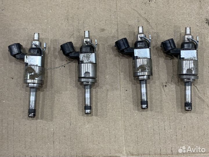 Топливная форсунка Mazda CX-5 KF PY 2.5л