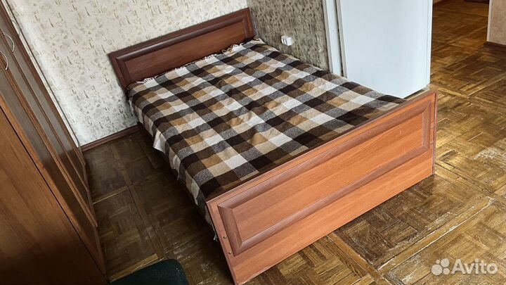 Кровать двухспальная 120х200