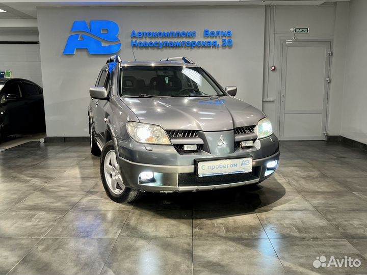 Mitsubishi Outlander, 2004