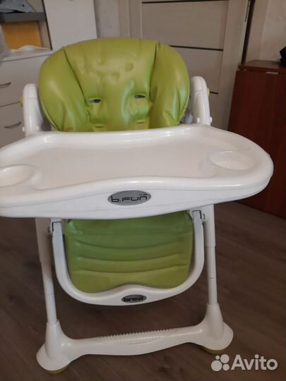 Стульчик для кормления brevi