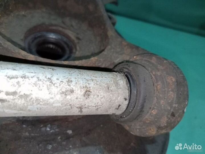 Кулак поворотный Bmw 7 E38