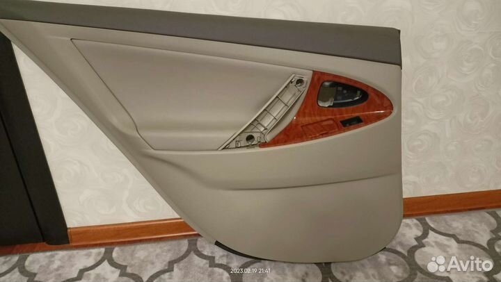 Камри 40 дверная карта(обшивка двери)левая