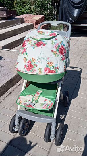 Прогулочная коляска