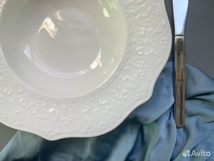 Тарелка tudor england Royal Whitehall 22 см фарфор