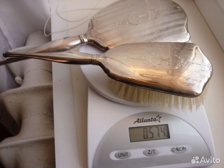 Серебряный Туалетный комплект из щётки и зеркала