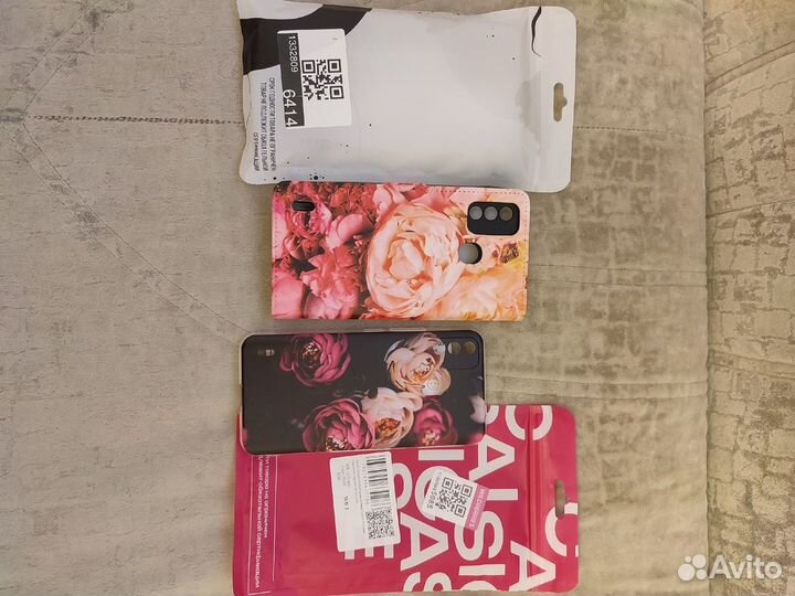 Чехлы на телефон