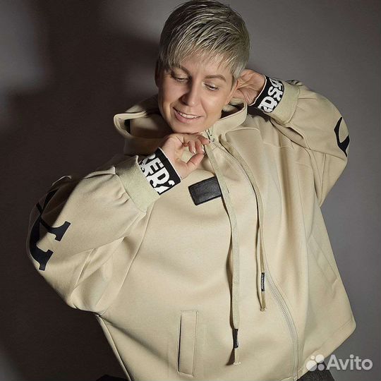 Мастерка женская