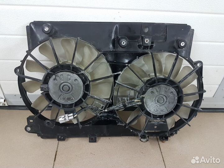 Диффузор с вентиляторами Lexus IS220D 05-13