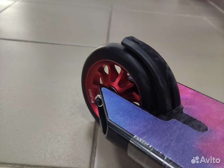 Самокат трюковой TT Fugo красный