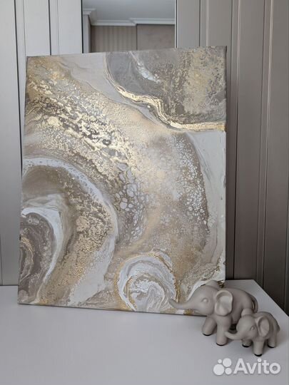 Картина (флюид-арт) с золотом ручная работа