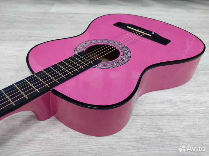 Акустическая гитара