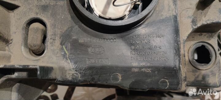 Фара левая Nissan tiida 2013 года