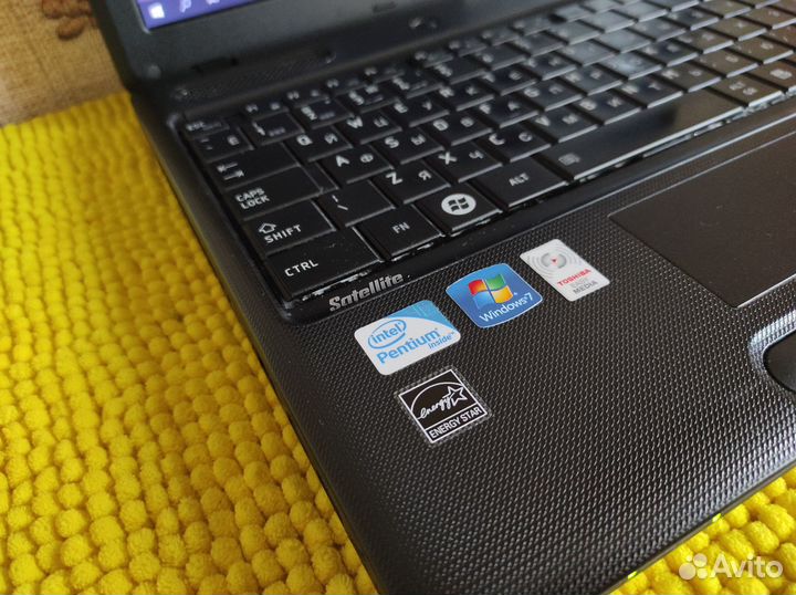 Бюджетный ноутбук Toshiba Intel Pеntium + Ram 4Gb