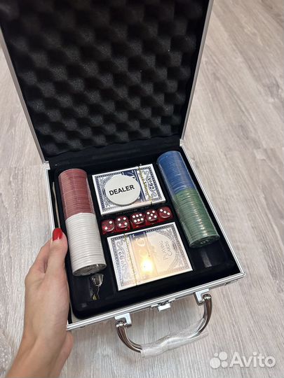 Набор для игры в покер новый