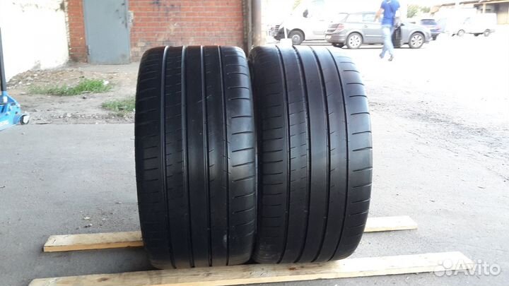 Michelin Pilot Super Sport 295/30 R22