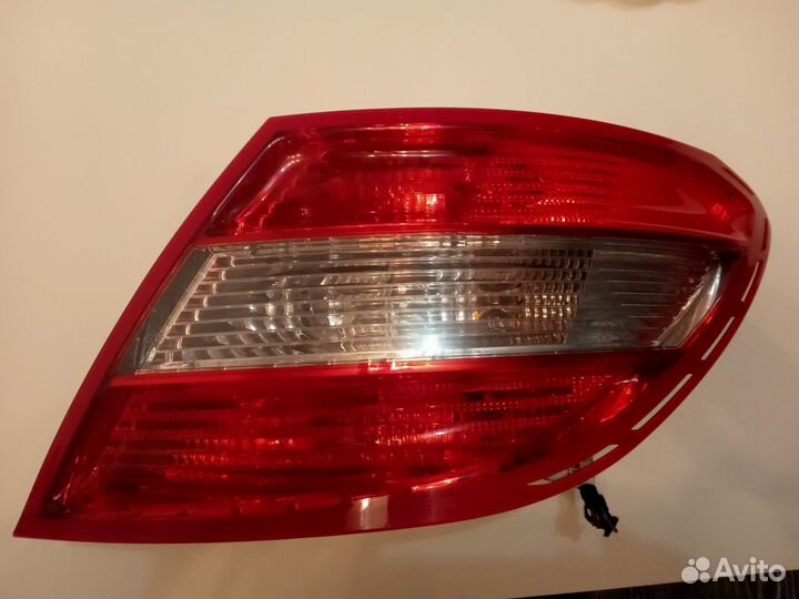 Фанарьна mercedes w 204