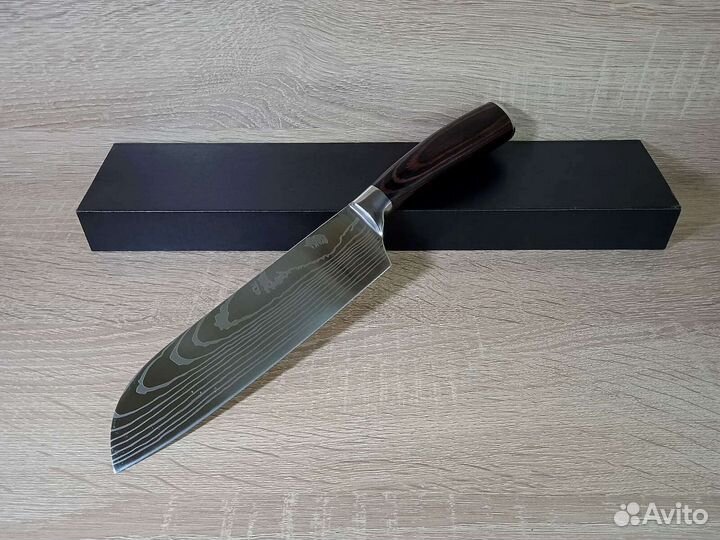 Нож Сантоку