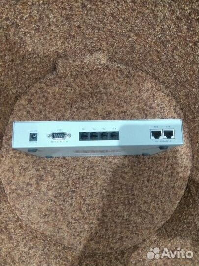 VoIP шлюз Модель FXS 04A