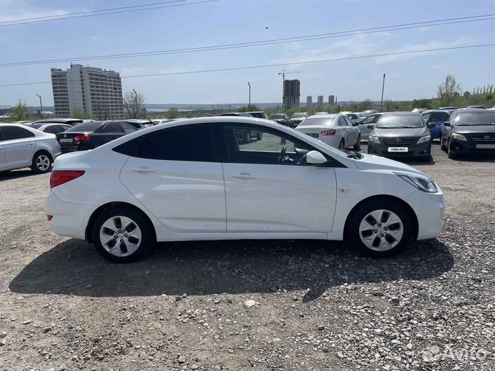 Hyundai Solaris 1.4 МТ, 2012, 231 000 км