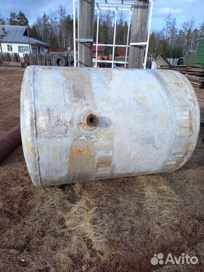 Емкость для воды 2000 литров