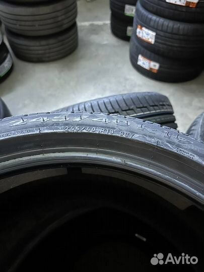 Pirelli Cinturato P7 245/40 R19 и 275/35 R19 98Y